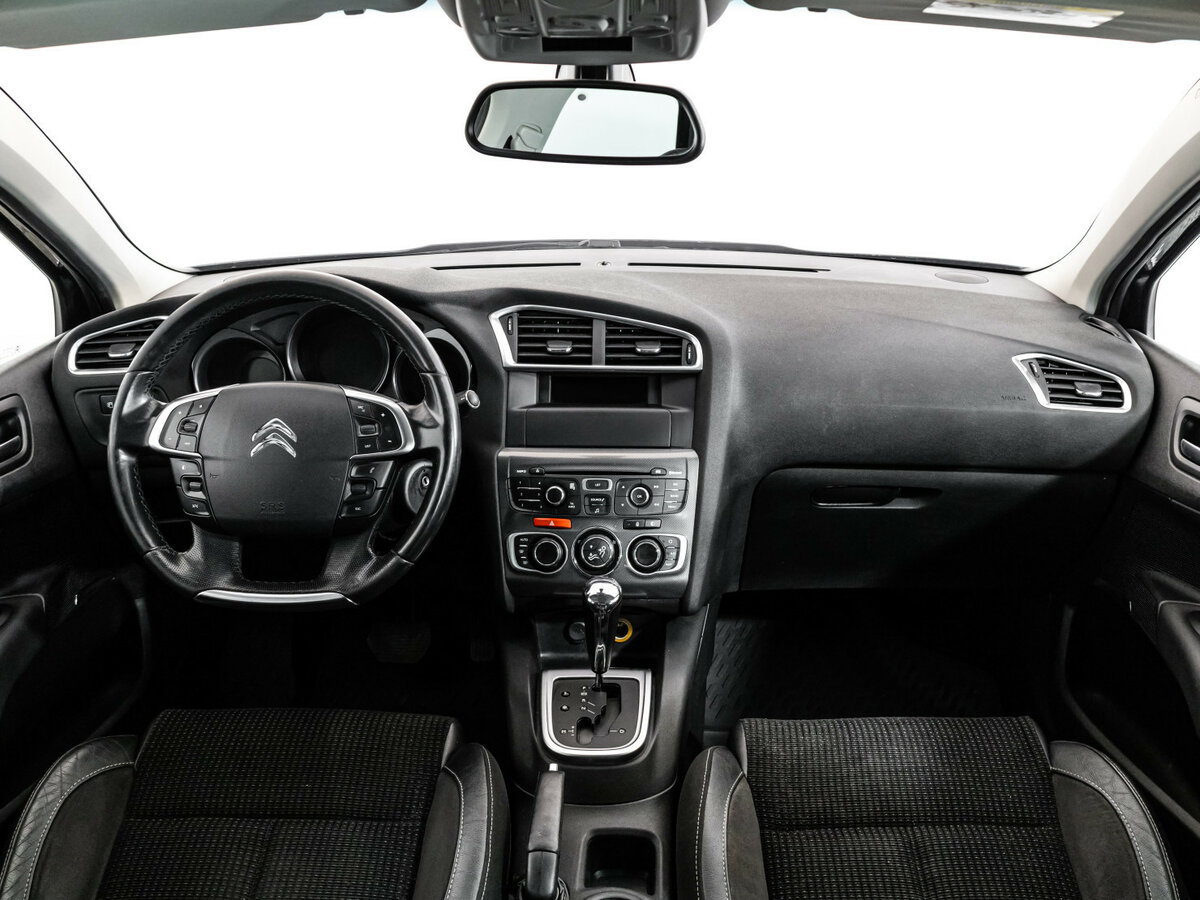 Citroen C4 с пробегом — 2012 год. Фото: #7