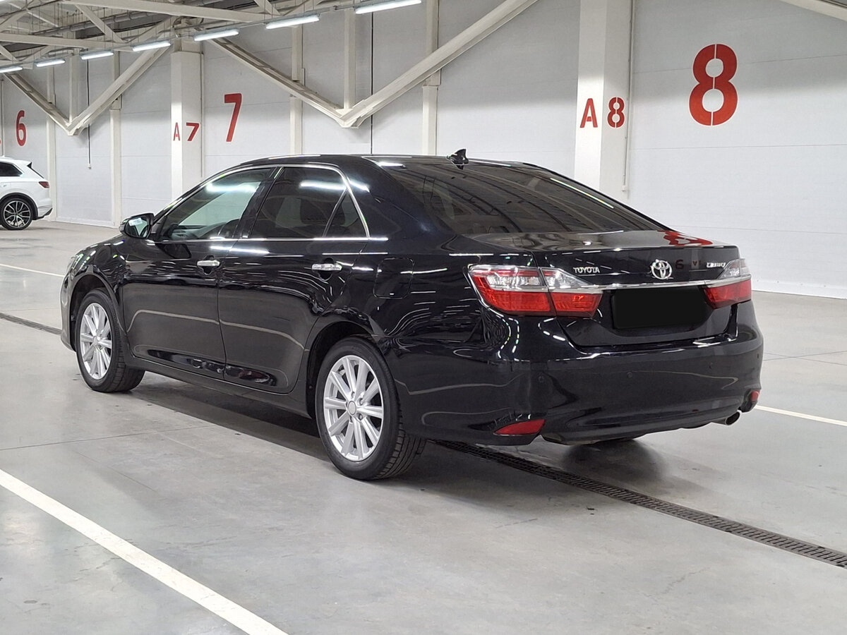 Toyota Camry с пробегом — 2014 год. Фото: #6