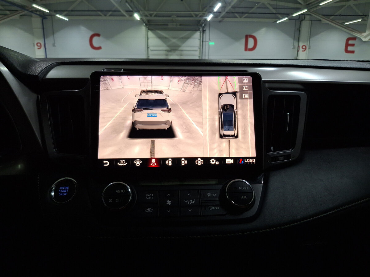 Toyota RAV4 с пробегом — 2017 год. Фото: #14