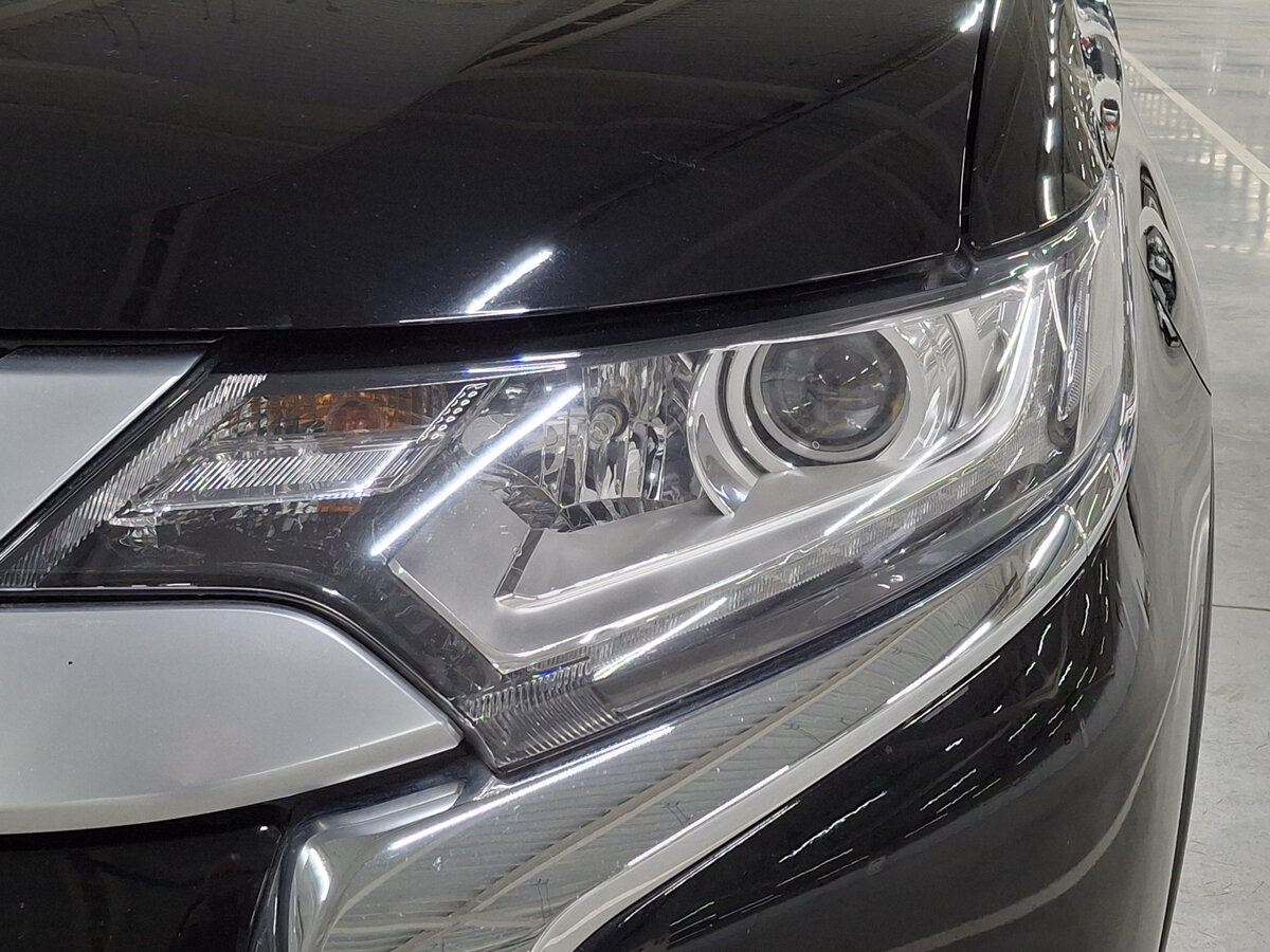 Mitsubishi Outlander с пробегом — 2020 год. Фото: #16