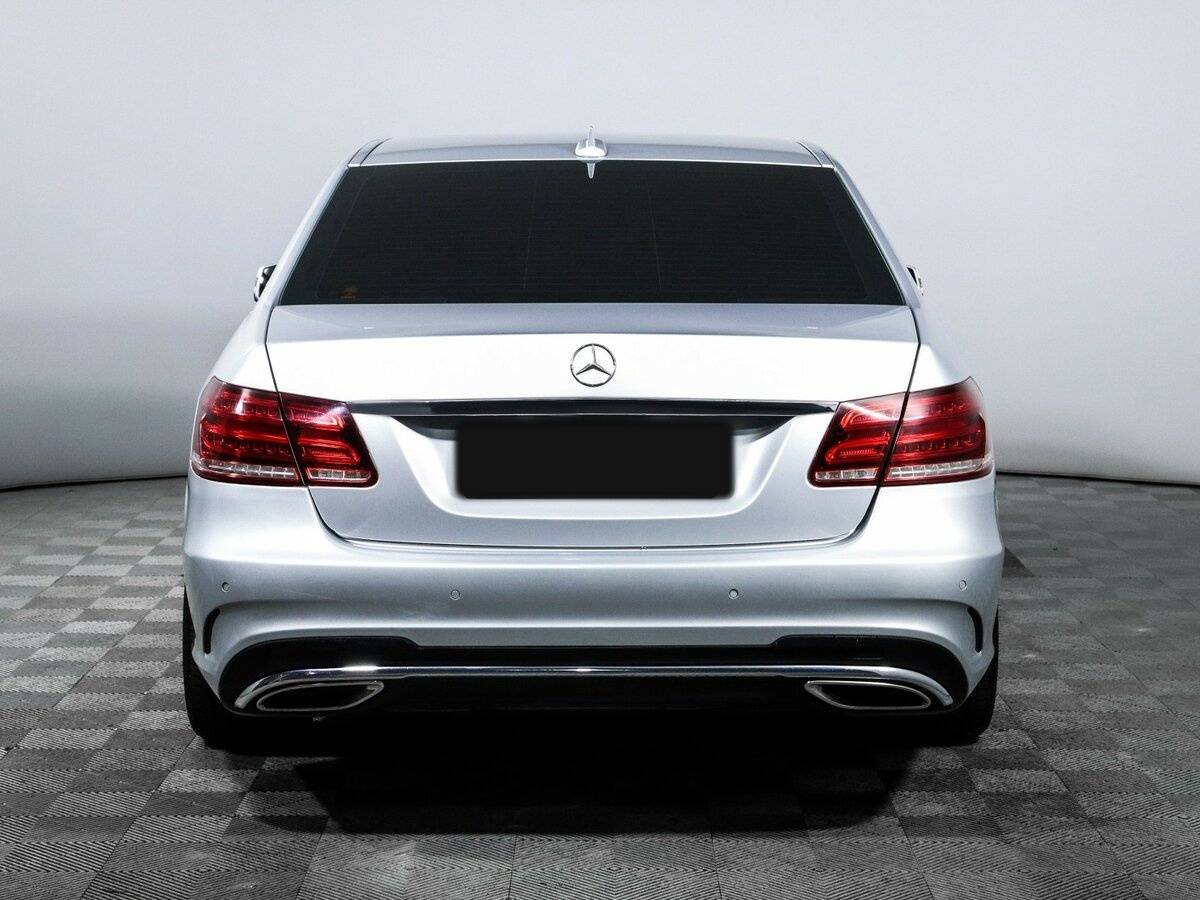 Mercedes-Benz E-Класс с пробегом — 2015 год. Фото: #4