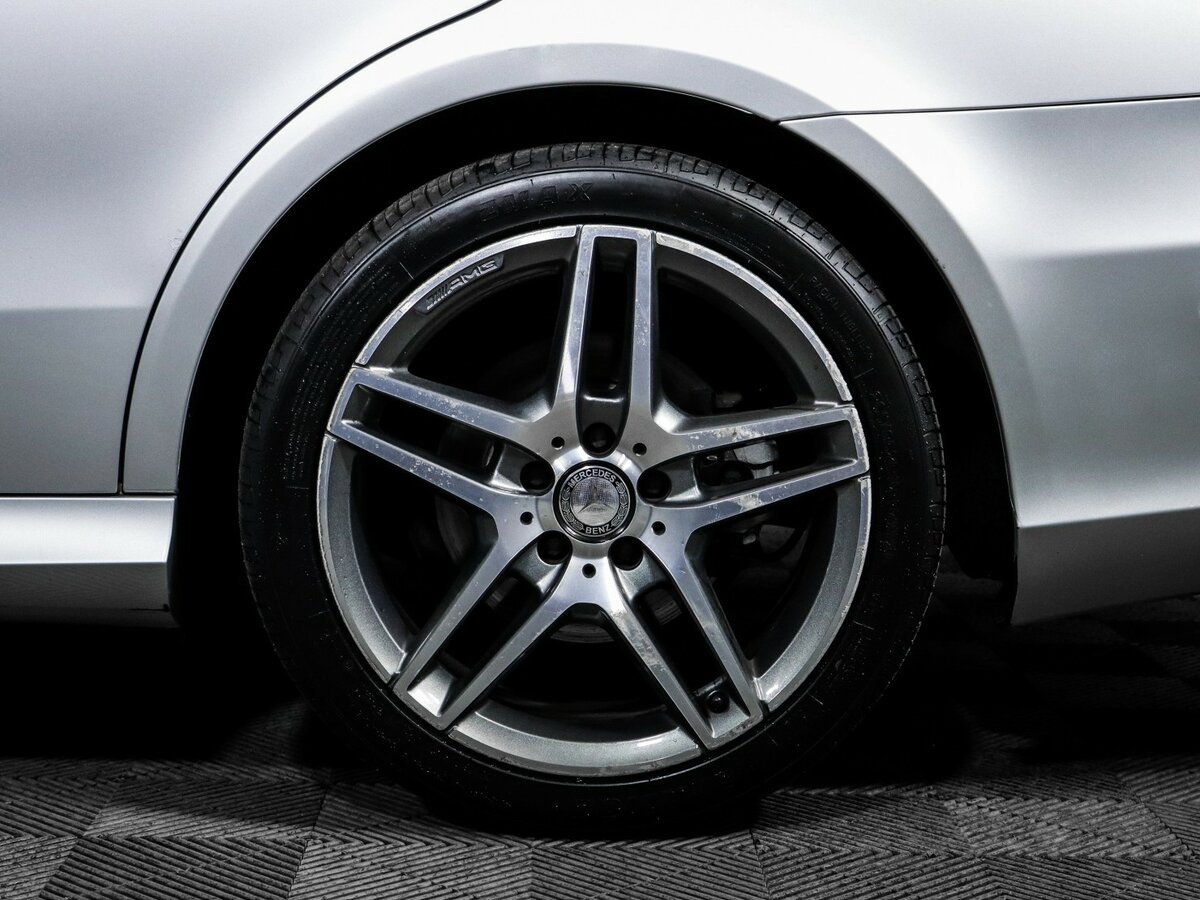 Mercedes-Benz E-Класс с пробегом — 2015 год. Фото: #11