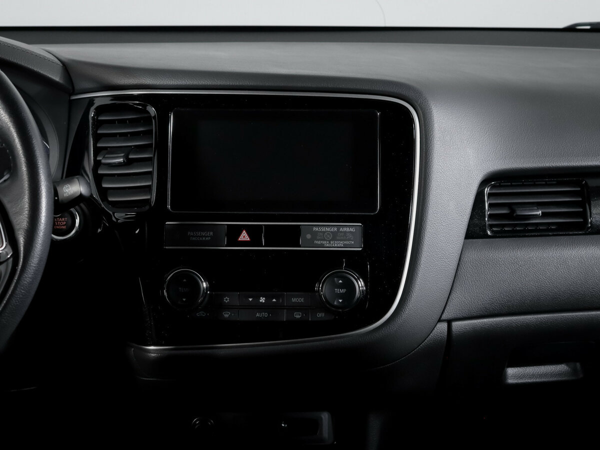 Mitsubishi Outlander с пробегом — 2019 год. Фото: #12