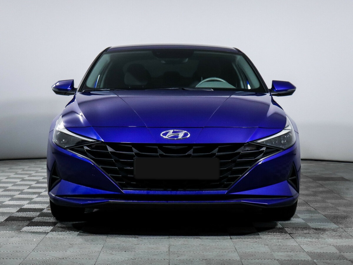 Hyundai Elantra с пробегом — 2021 год. Фото: #1