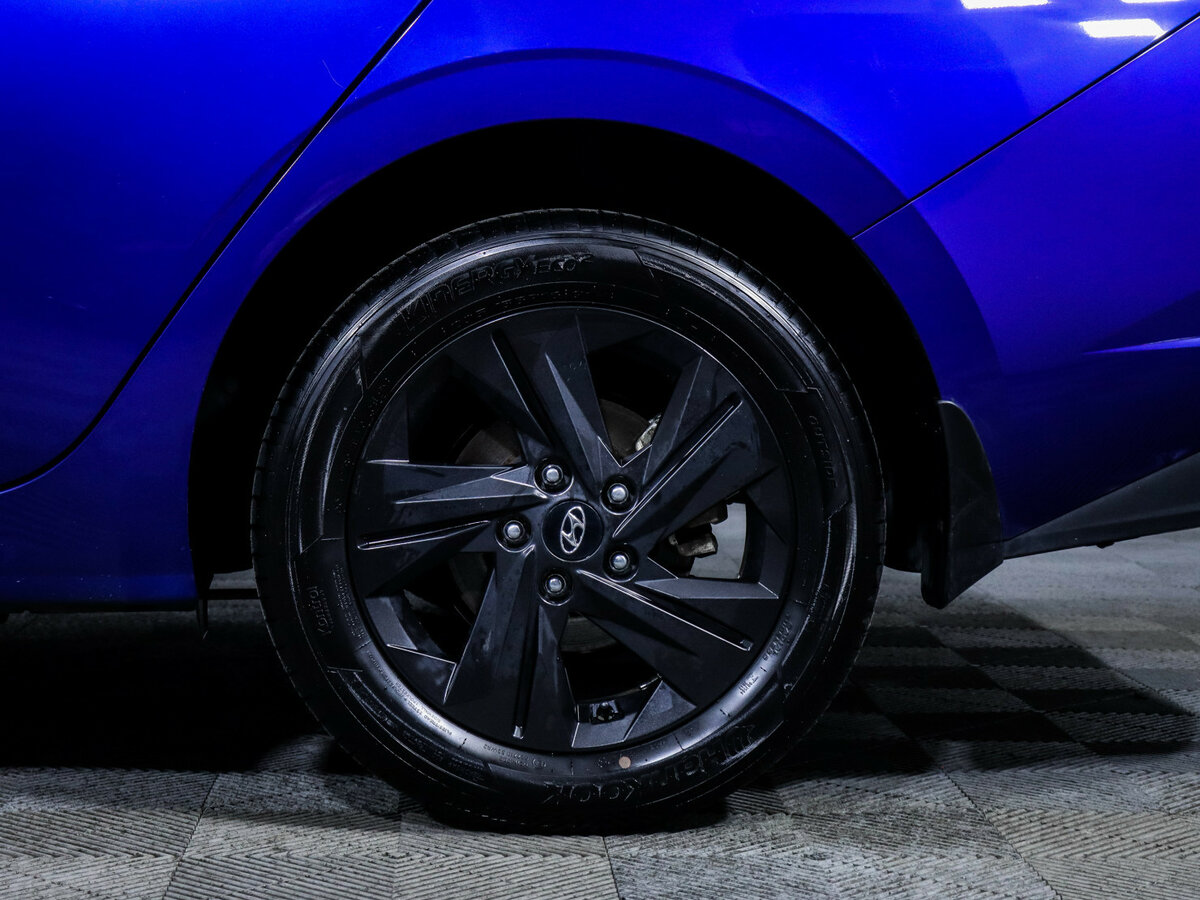 Hyundai Elantra с пробегом — 2021 год. Фото: #11