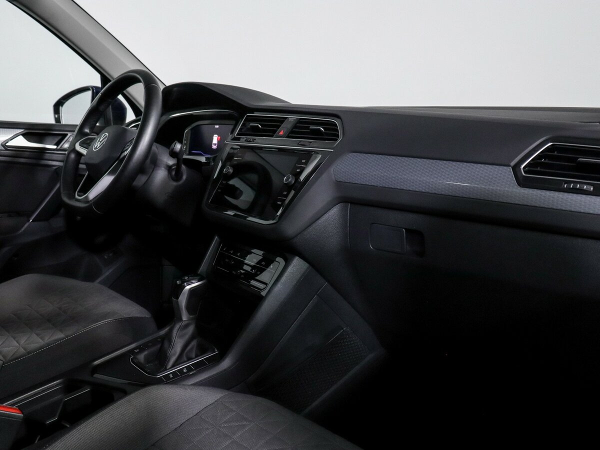 Volkswagen Tiguan с пробегом — 2021 год. Фото: #6