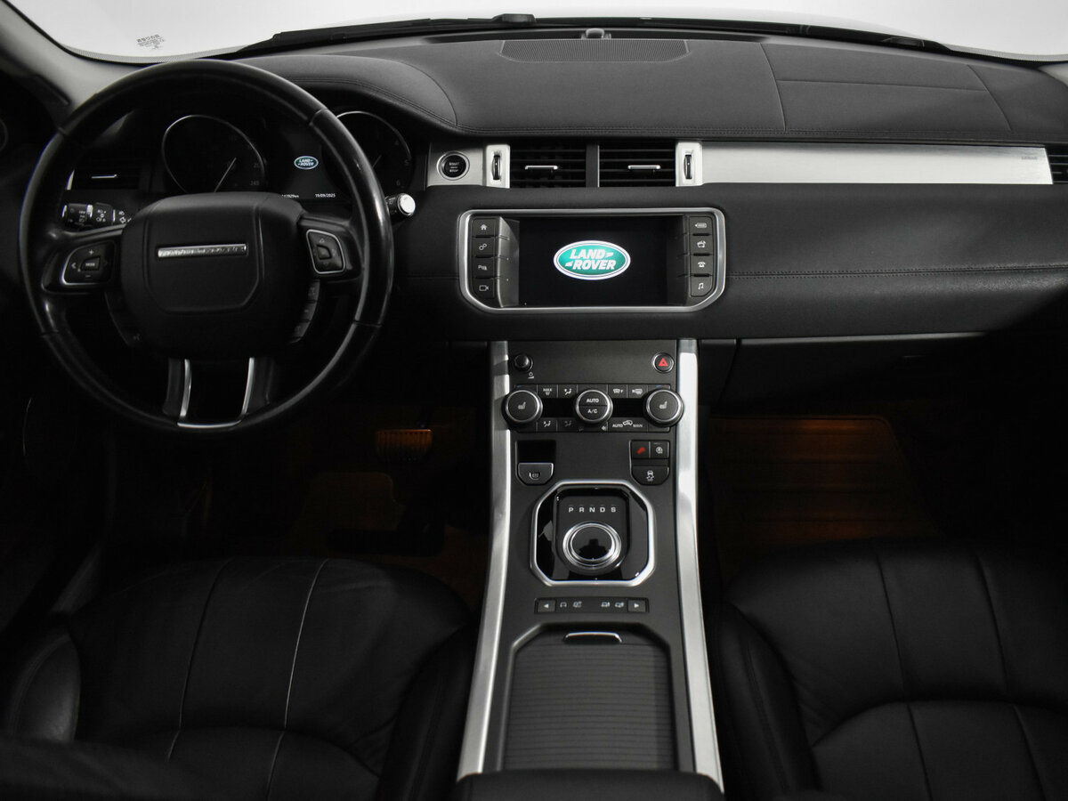 Land Rover Range Rover Evoque с пробегом — 2017 год. Фото: #10