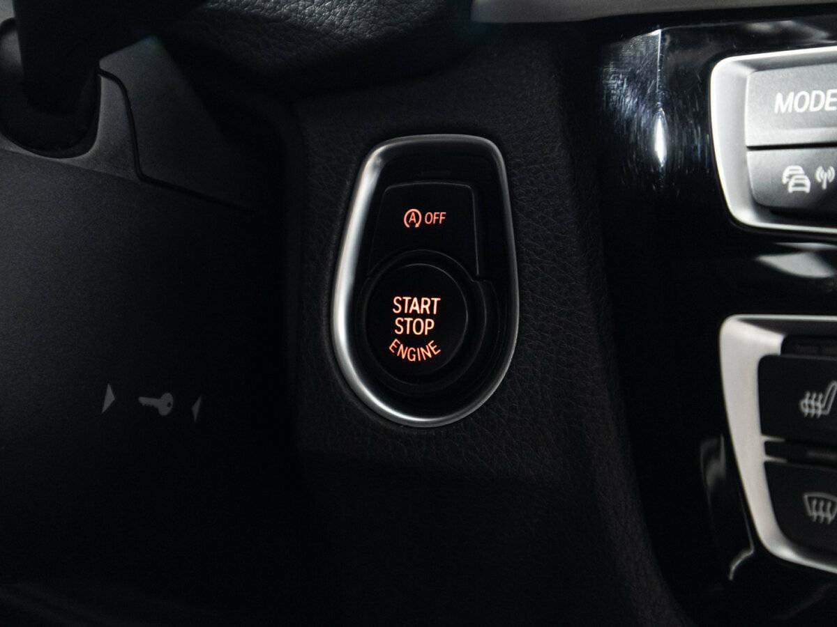 BMW 3 серии с пробегом — 2017 год. Фото: #13