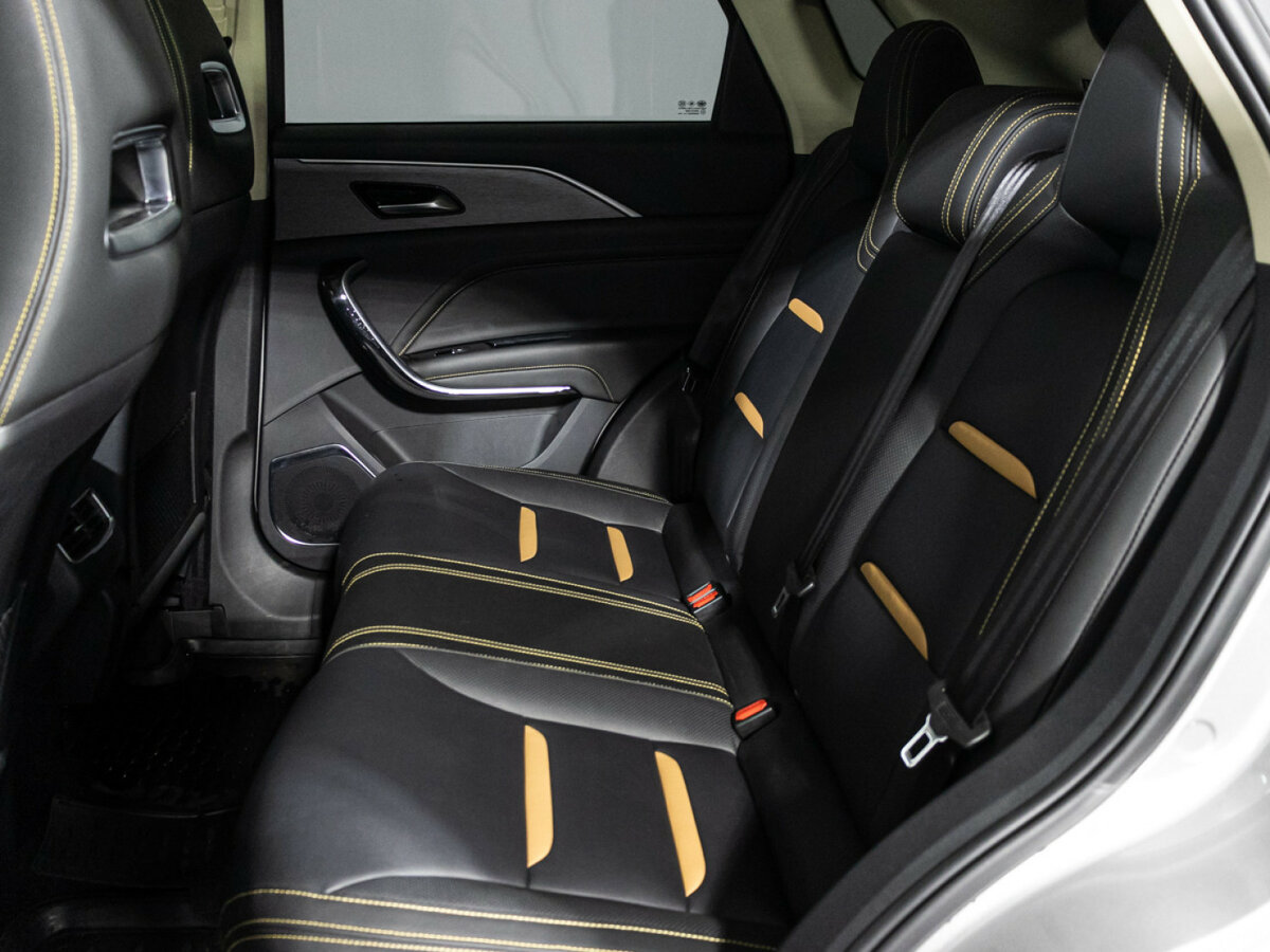 FAW Bestune T77 с пробегом — 2024 год. Фото: #9