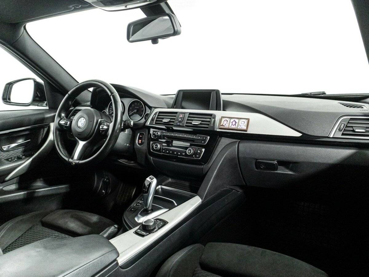 BMW 3 серии с пробегом — 2016 год. Фото: #8