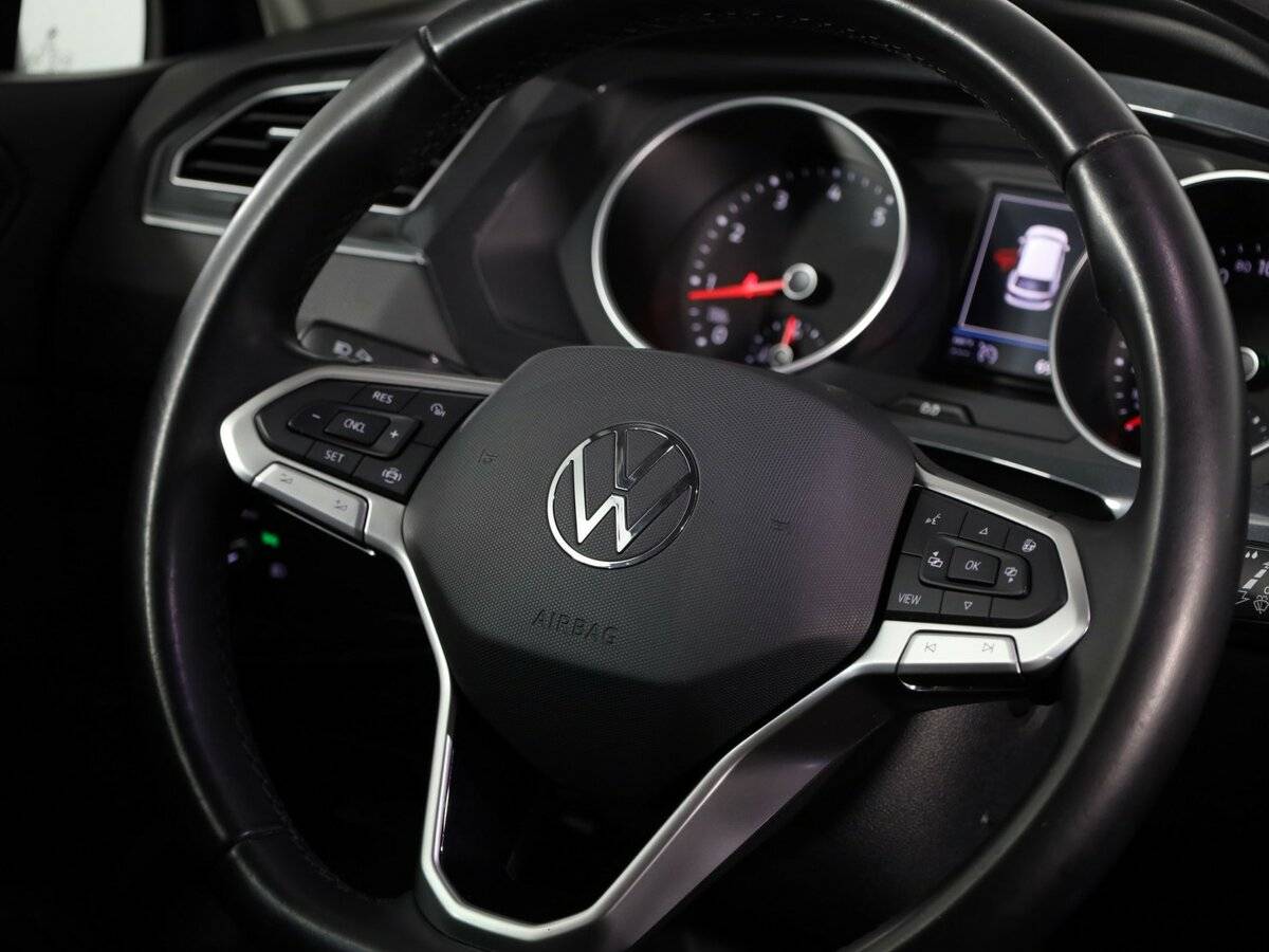 Volkswagen Tiguan с пробегом — 2021 год. Фото: #10