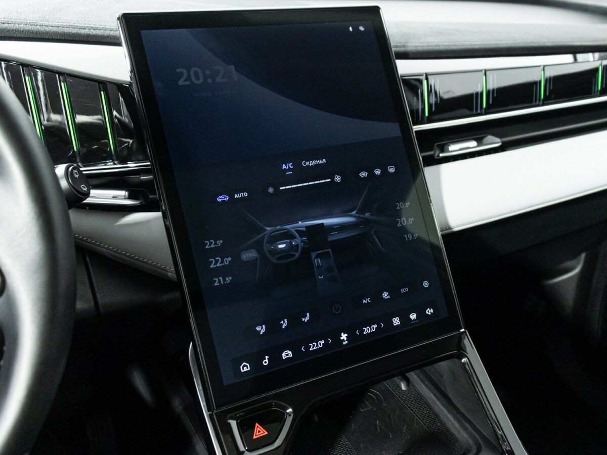 Geely Atlas с пробегом — 2024 год. Фото: #17
