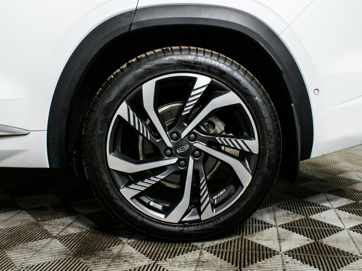 Geely Monjaro с пробегом — 2023 год. Фото: #23