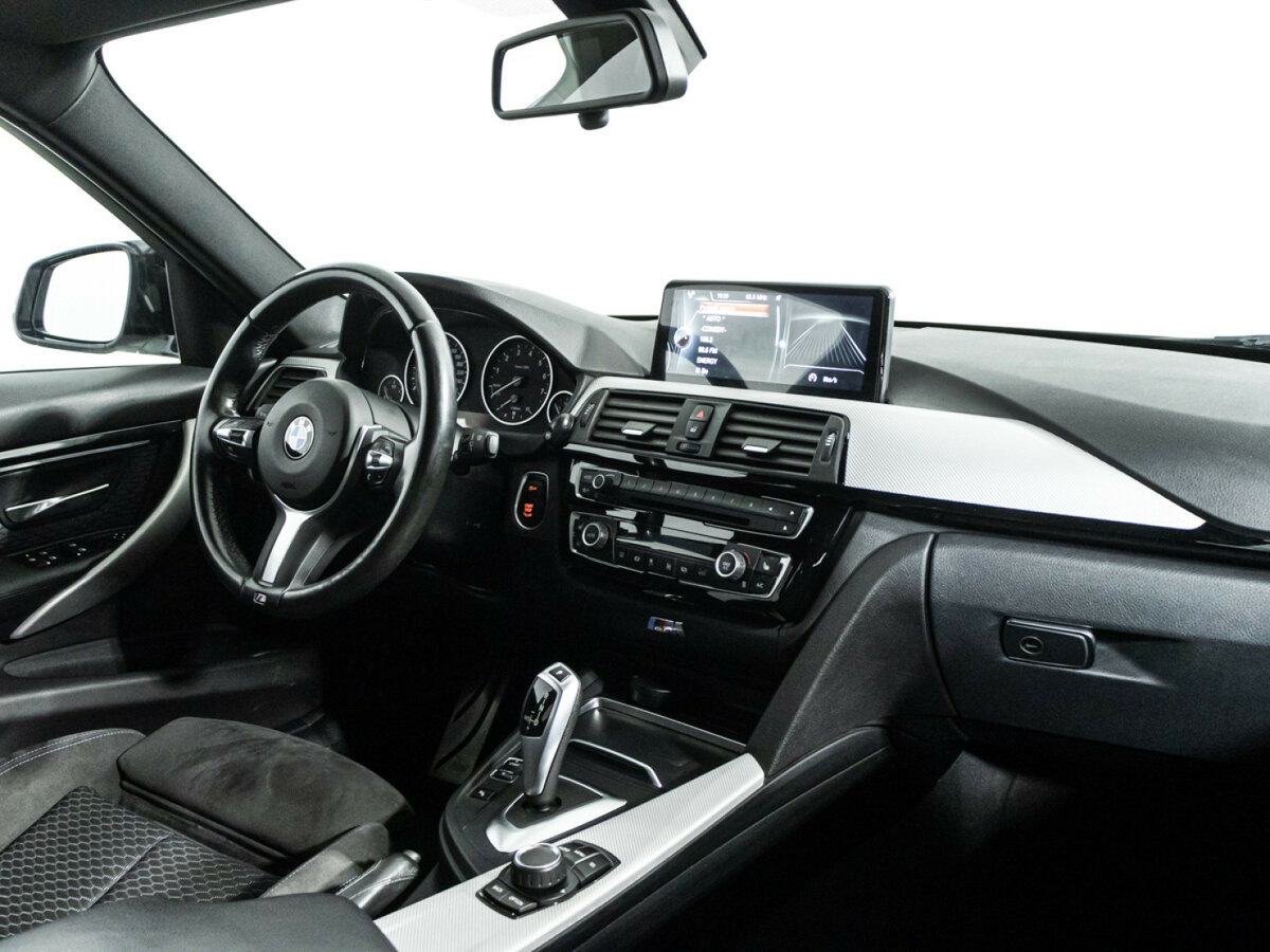 BMW 3 серии с пробегом — 2017 год. Фото: #8