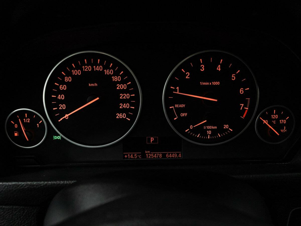 BMW 3 серии с пробегом — 2014 год. Фото: #11