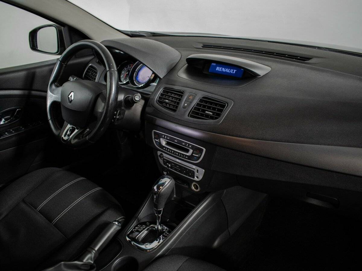Renault Fluence с пробегом — 2013 год. Фото: #6