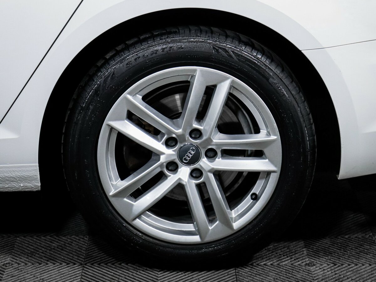 Audi A4 с пробегом — 2019 год. Фото: #14