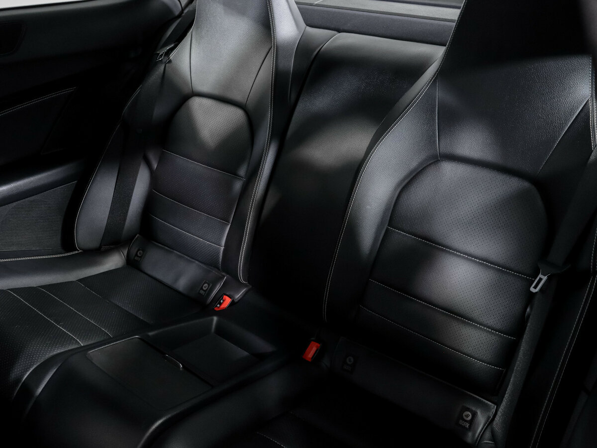 Mercedes-Benz C-Класс с пробегом — 2012 год. Фото: #7