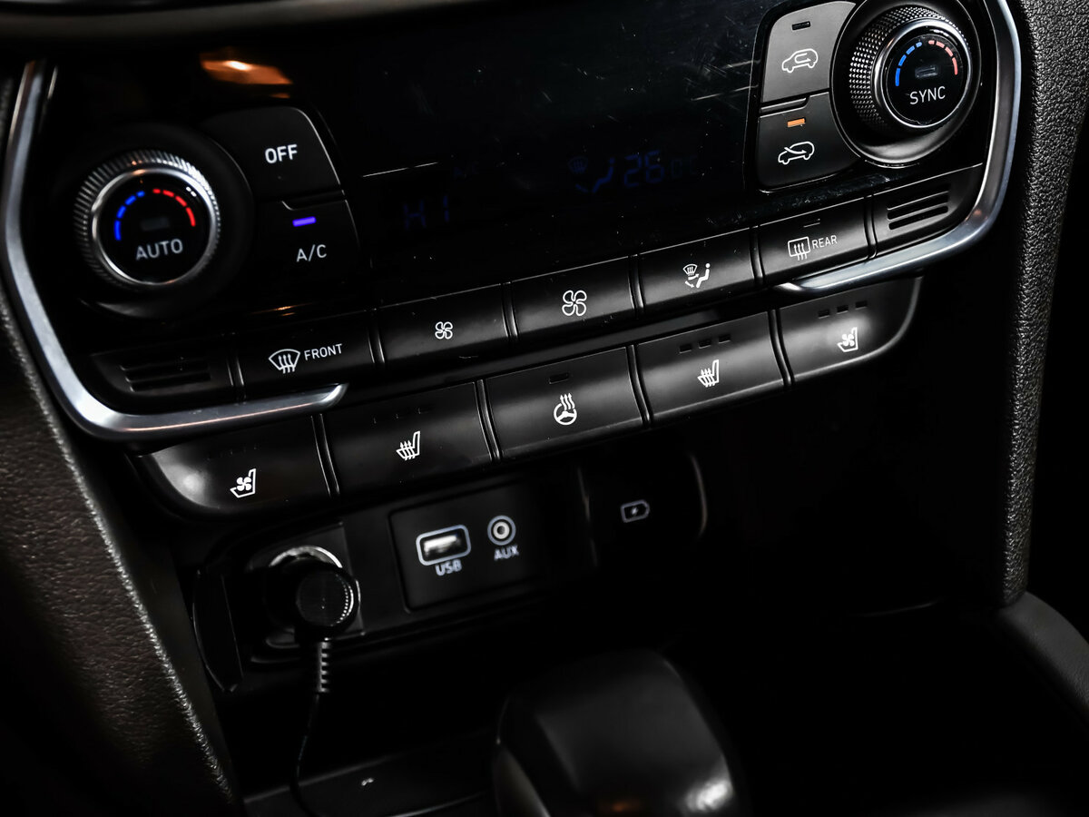 Hyundai Santa Fe с пробегом — 2018 год. Фото: #19