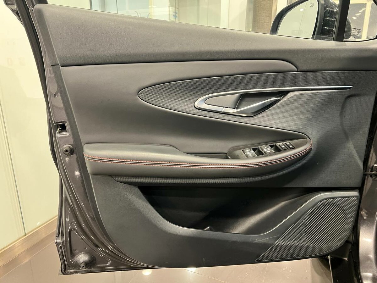 Changan UNI-T с пробегом — 2023 год. Фото: #10