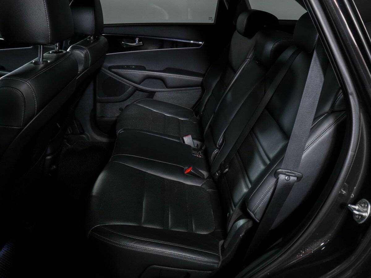 Kia Sorento с пробегом — 2019 год. Фото: #7