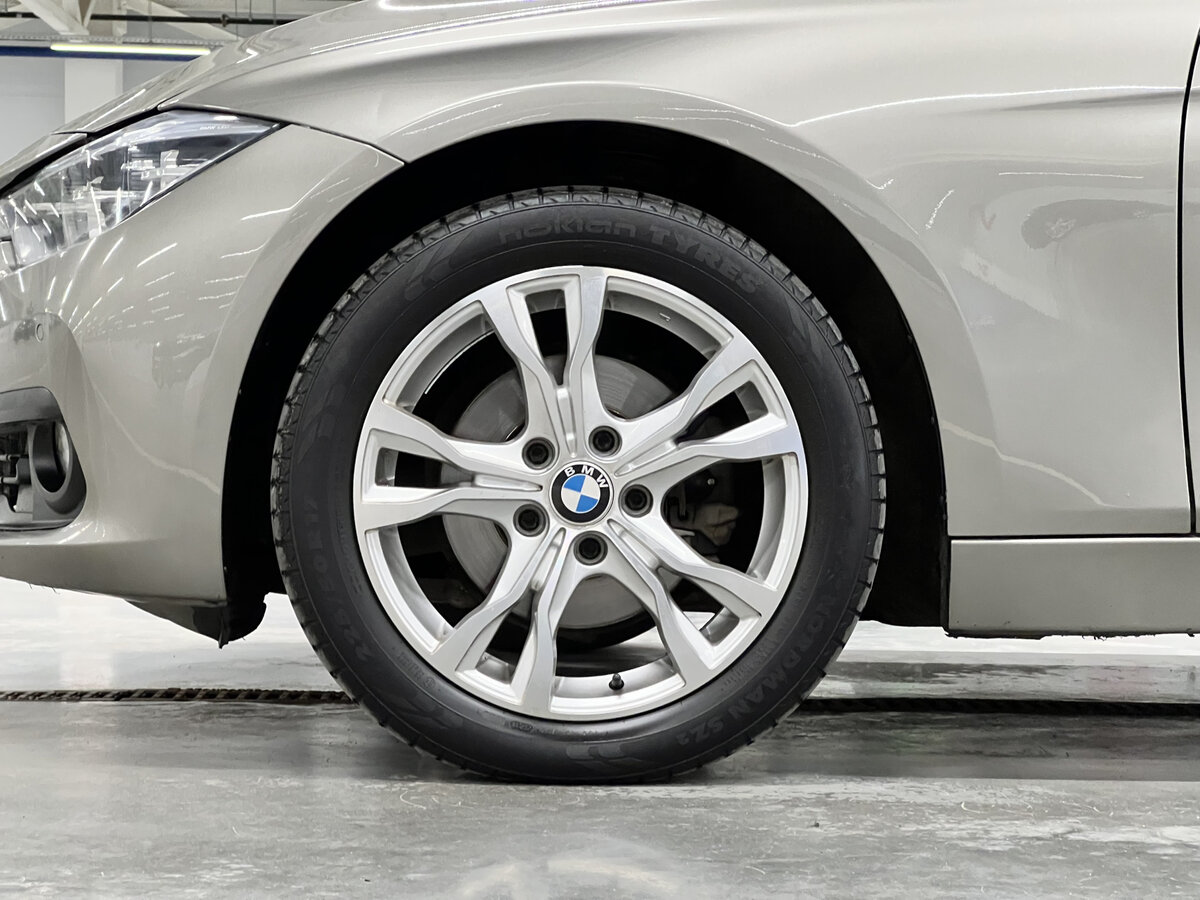 BMW 3 серии с пробегом — 2018 год. Фото: #17