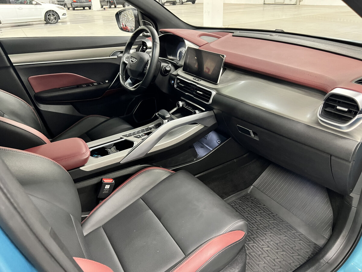 Geely Coolray с пробегом — 2023 год. Фото: #10