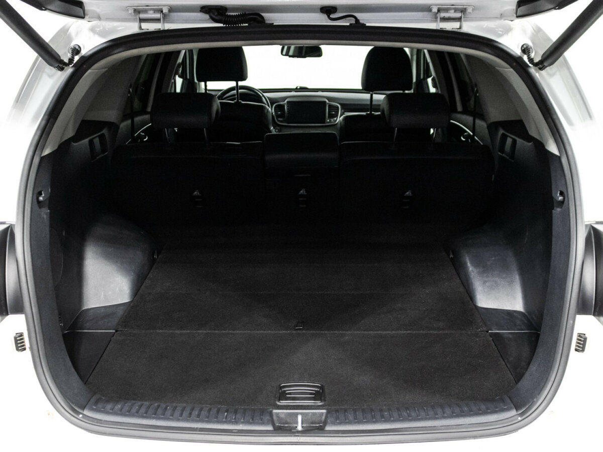 Kia Sorento с пробегом — 2019 год. Фото: #18