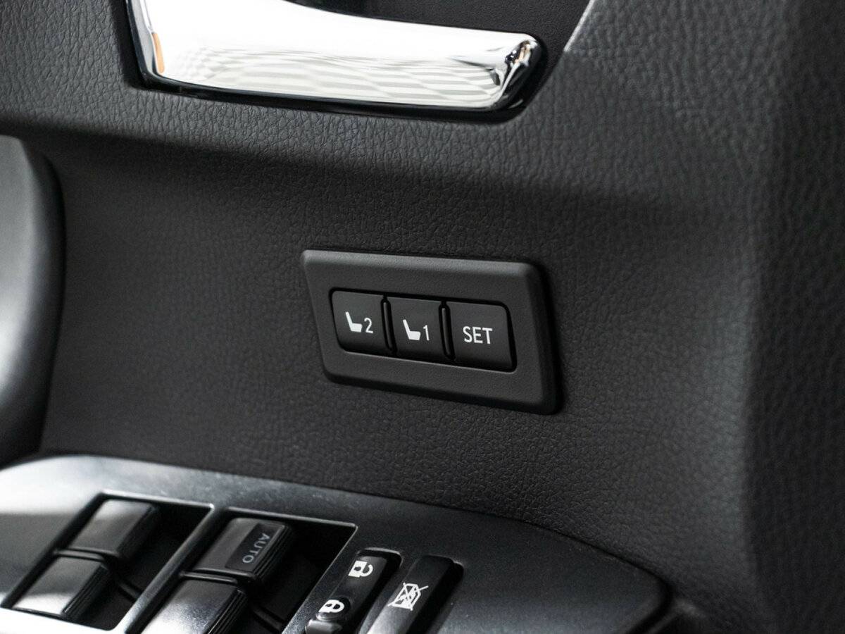 Toyota RAV4 с пробегом — 2016 год. Фото: #14