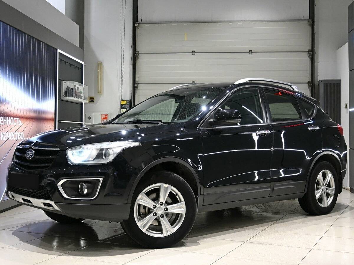 FAW Besturn X80 с пробегом — 2017 год. Фото: #1