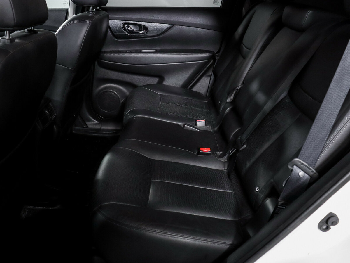 Nissan X-Trail с пробегом — 2015 год. Фото: #9