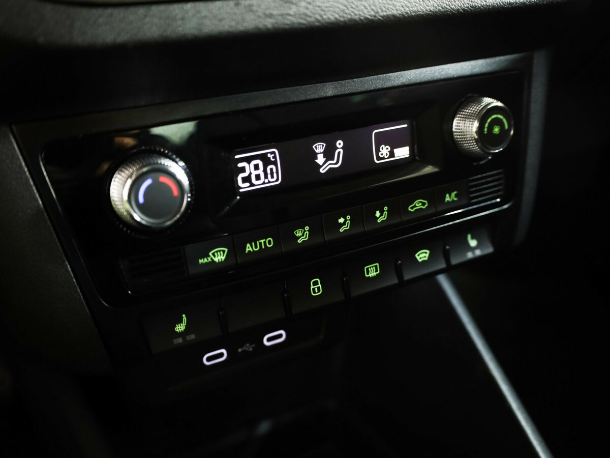 Skoda Rapid с пробегом — 2020 год. Фото: #18