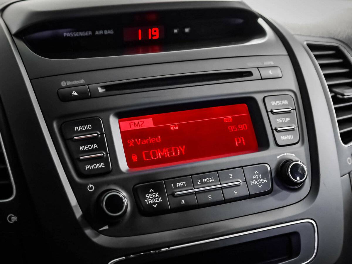 Kia Sorento с пробегом — 2013 год. Фото: #13