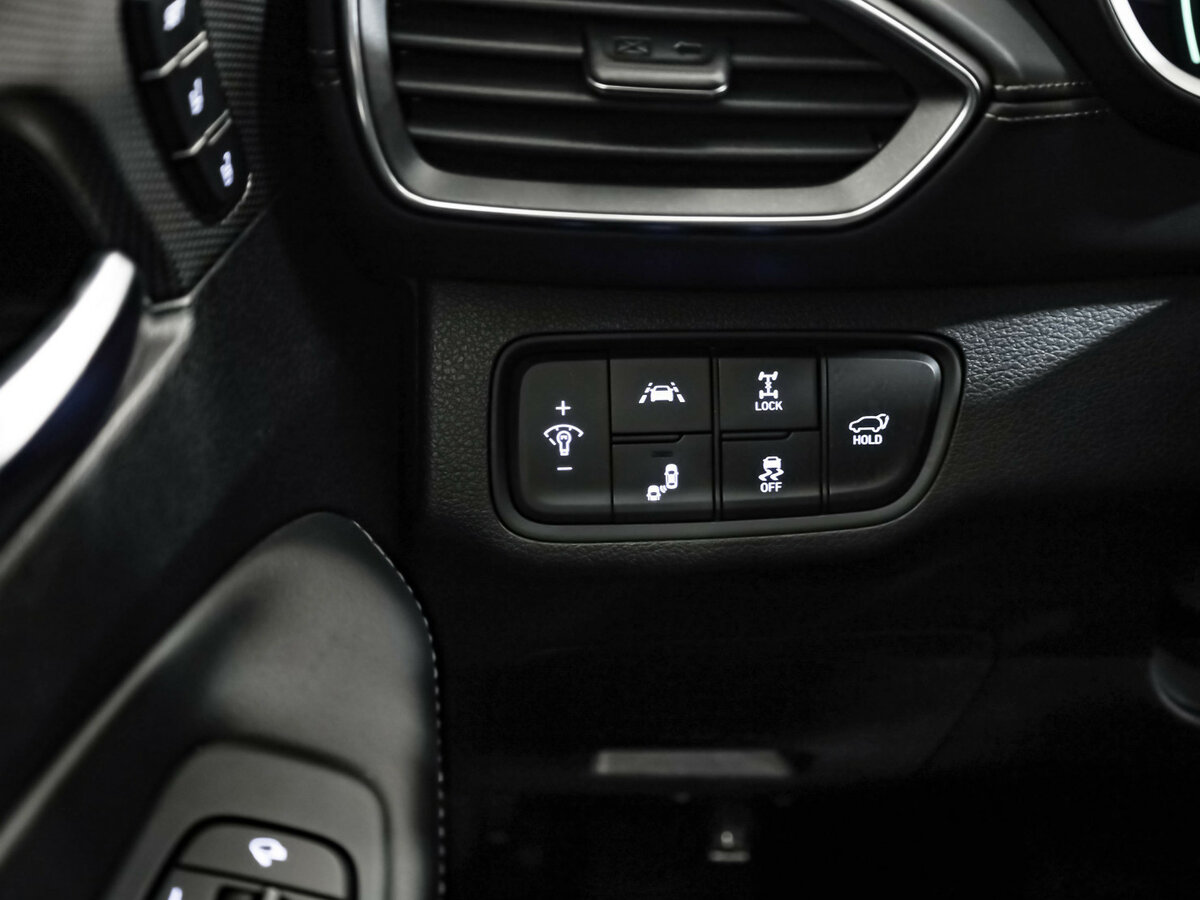 Hyundai Santa Fe с пробегом — 2020 год. Фото: #11