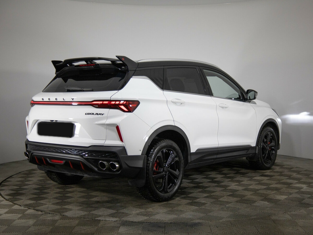 Geely Coolray с пробегом — 2023 год. Фото: #3