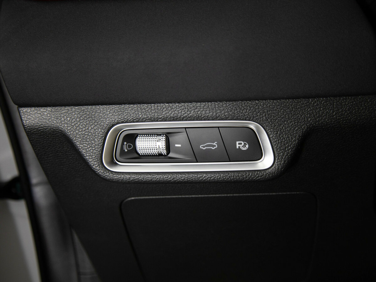 Geely Coolray с пробегом — 2023 год. Фото: #17