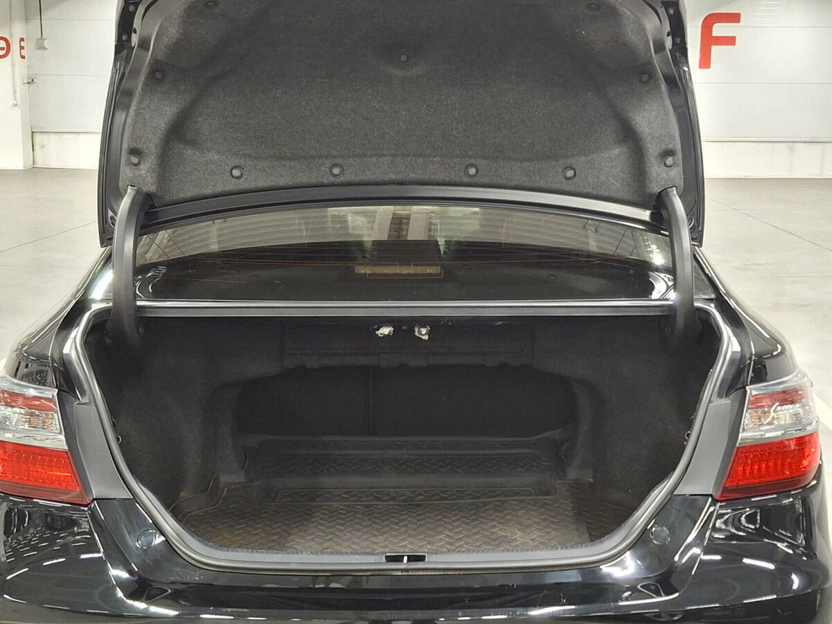 Toyota Camry с пробегом — 2015 год. Фото: #8