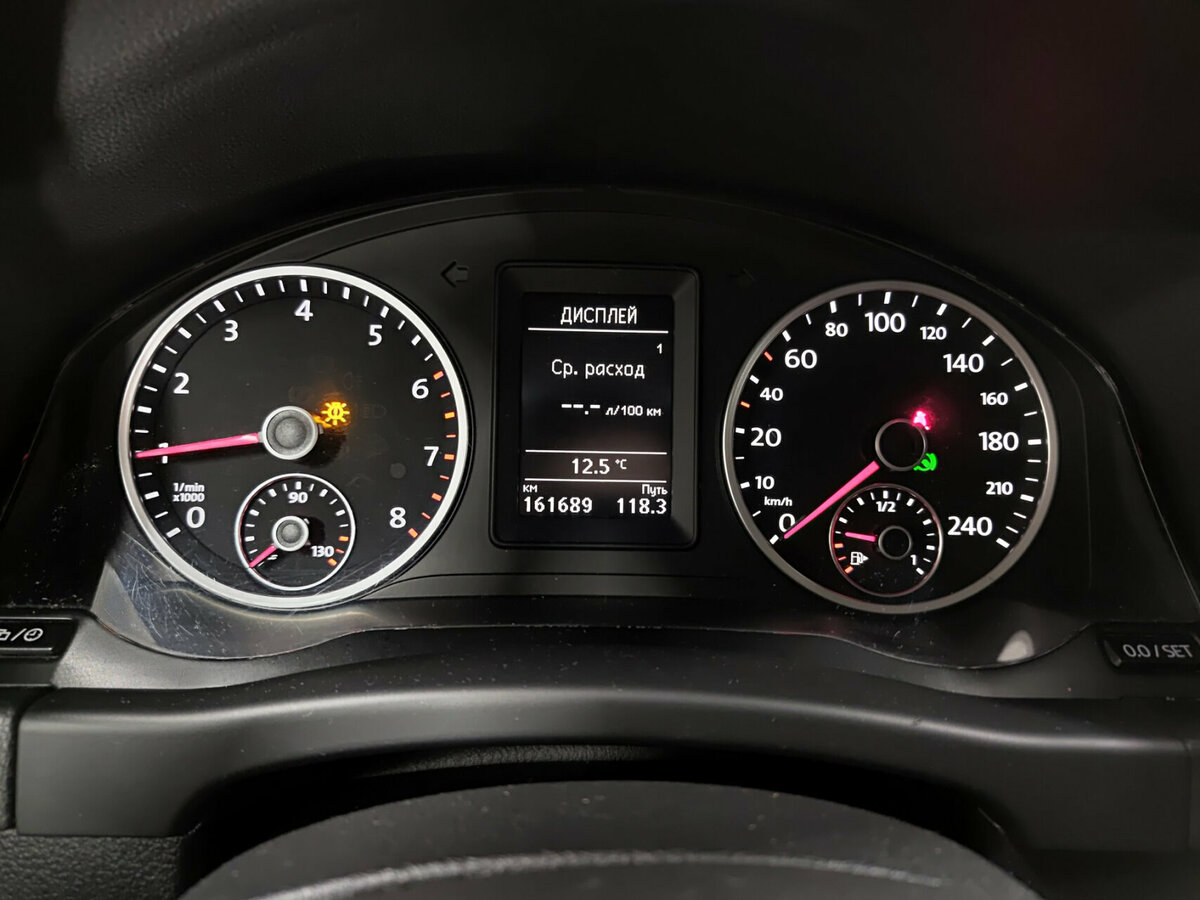 Volkswagen Tiguan с пробегом — 2015 год. Фото: #12