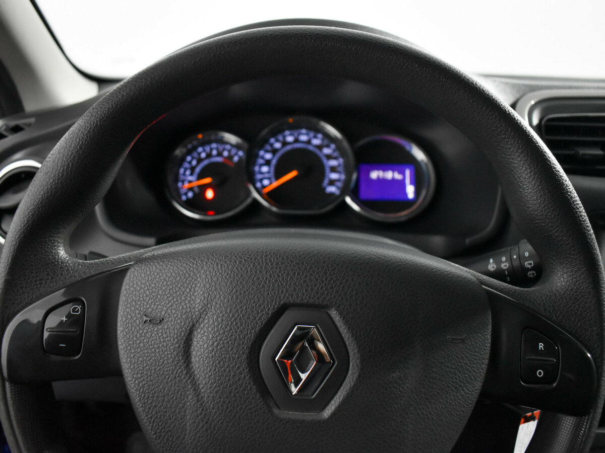 Renault Sandero с пробегом — 2018 год. Фото: #15