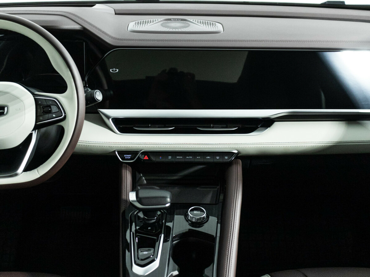 Geely Monjaro с пробегом — 2023 год. Фото: #11