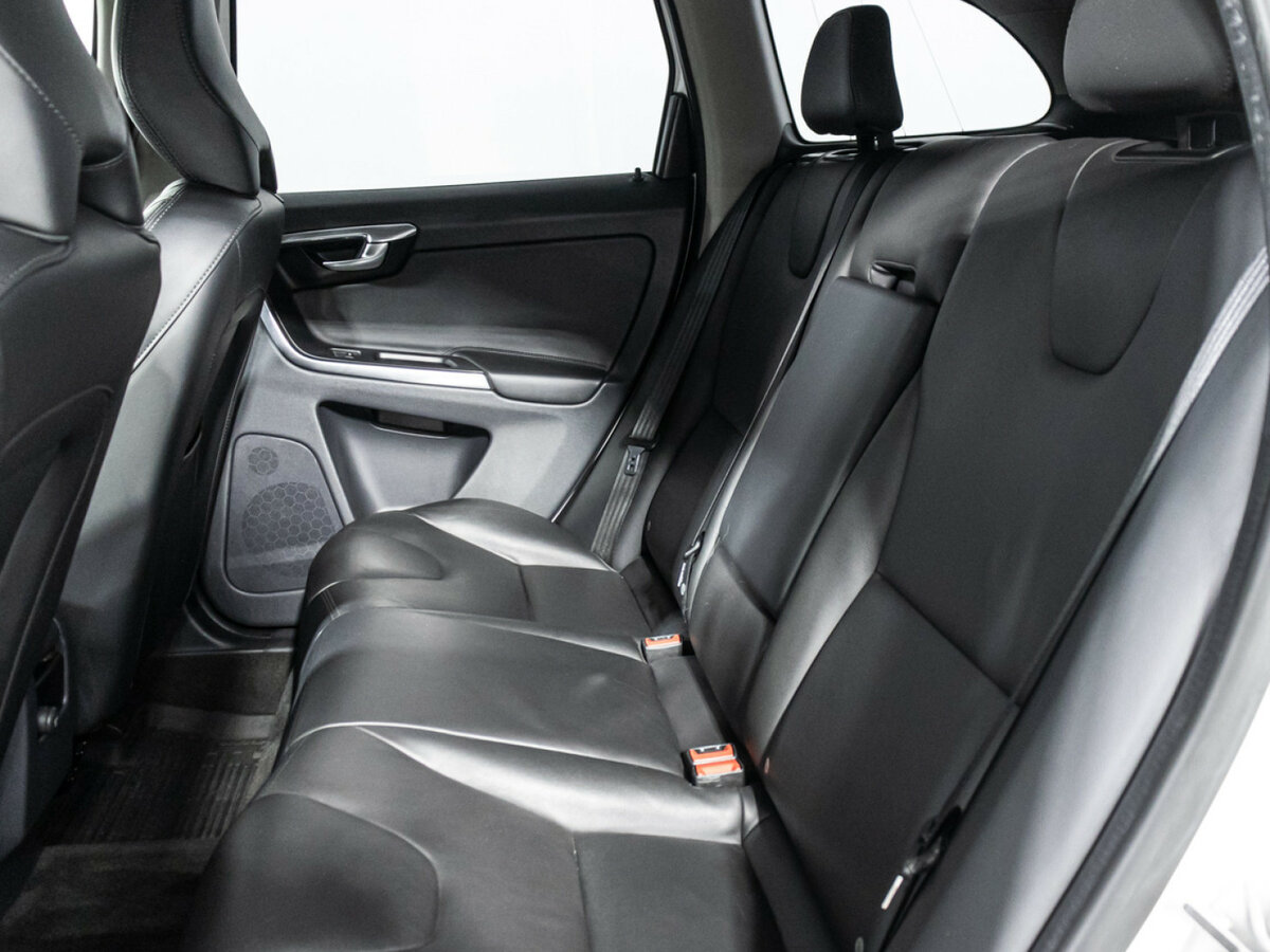 Volvo XC60 с пробегом — 2014 год. Фото: #7
