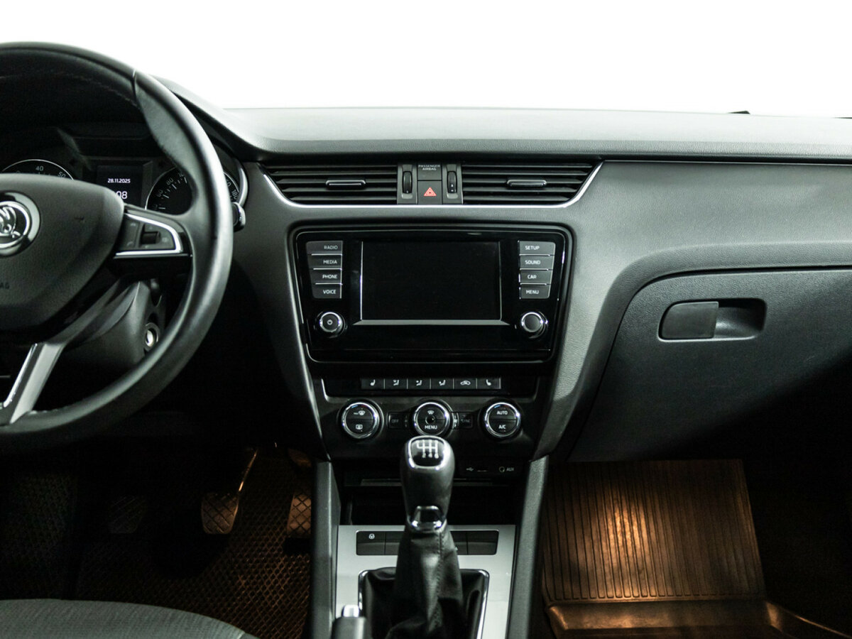 Skoda Octavia с пробегом — 2016 год. Фото: #13