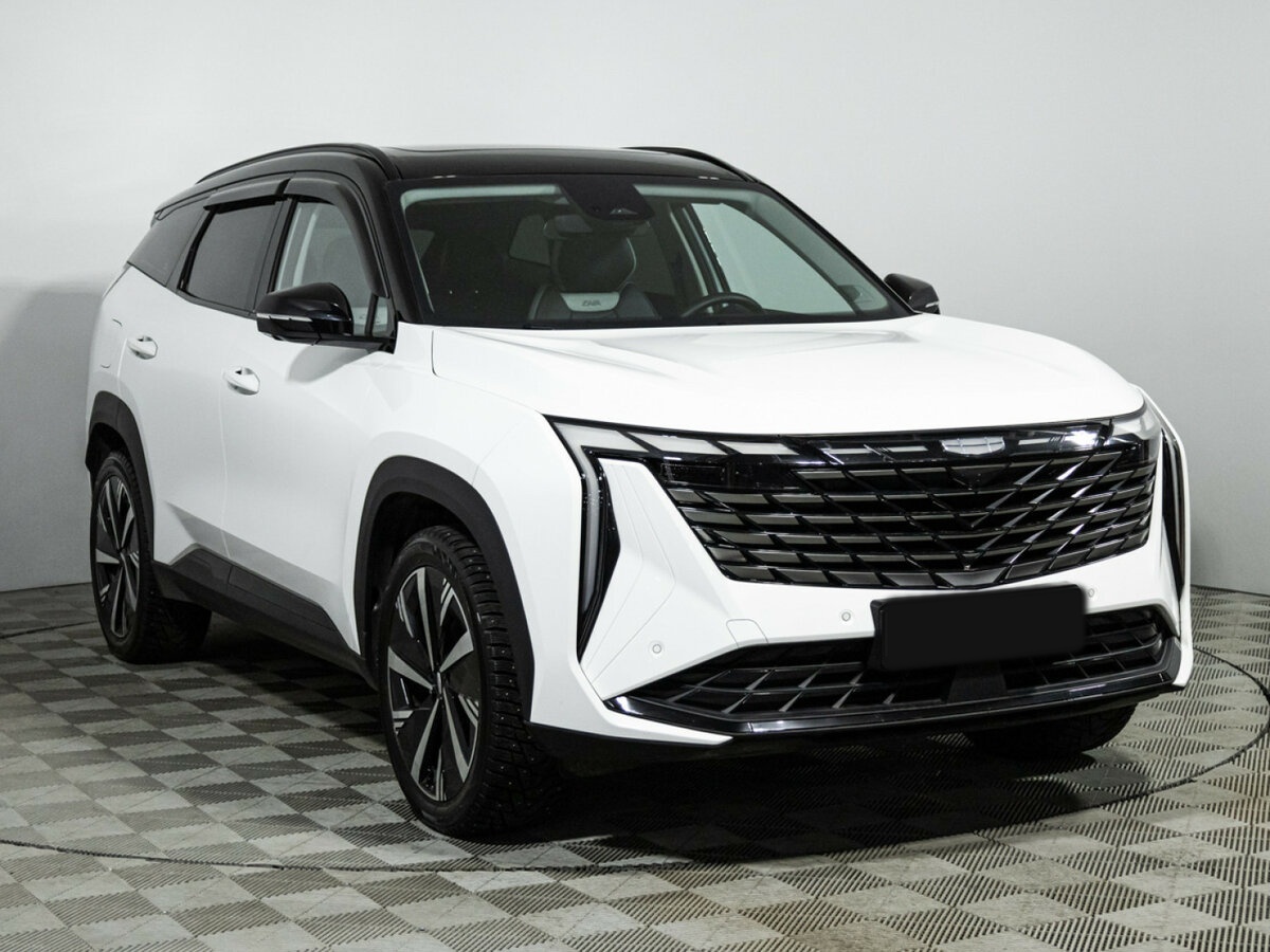Geely Atlas с пробегом — 2024 год. Фото: #2
