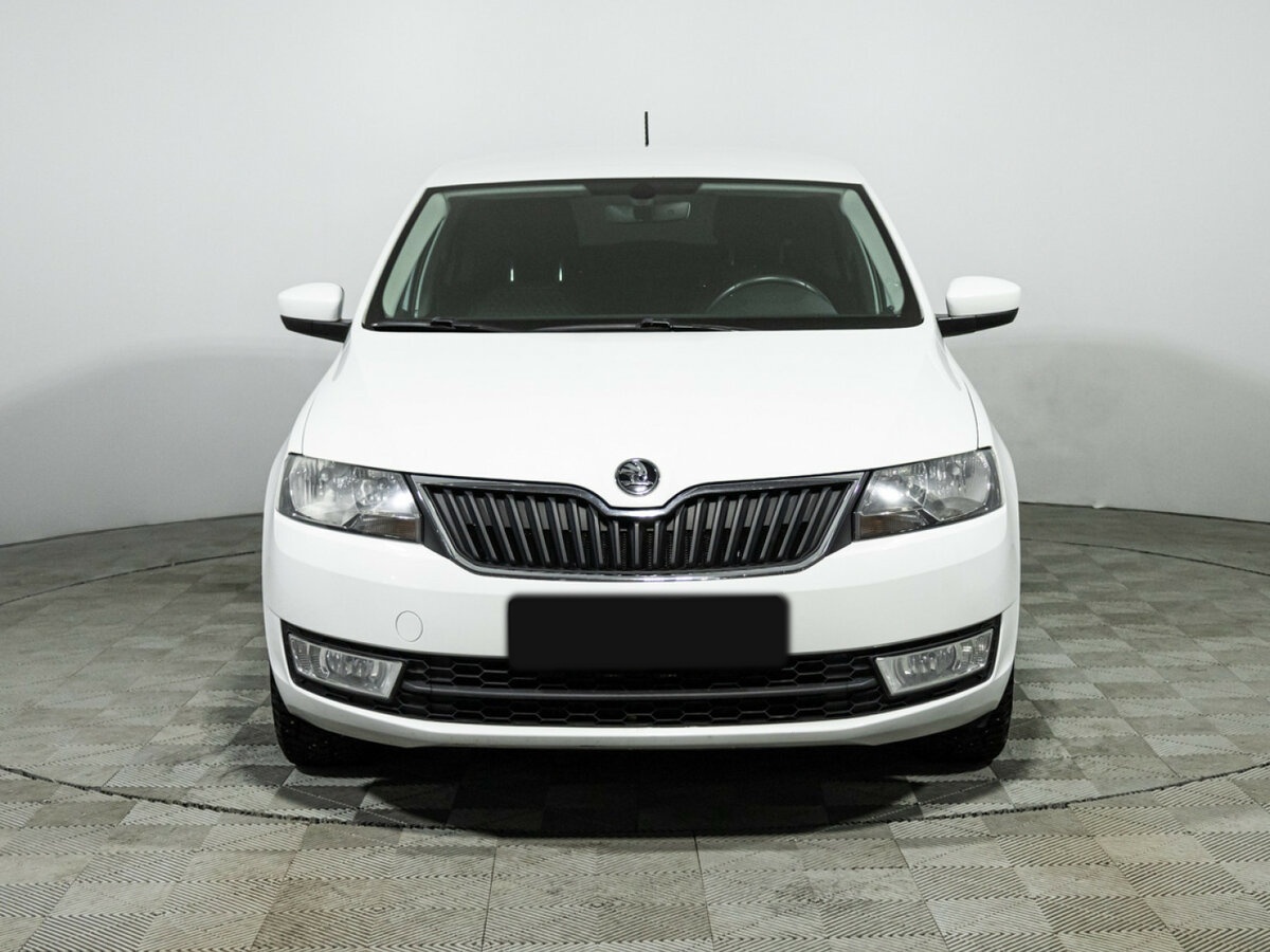 Skoda Rapid с пробегом — 2016 год. Фото: #1