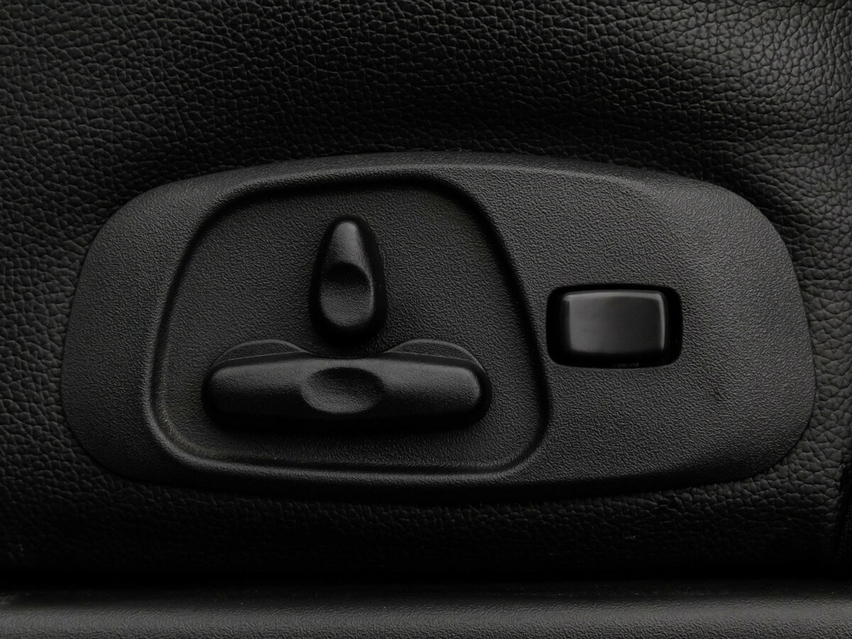 Mitsubishi Pajero с пробегом — 2017 год. Фото: #21