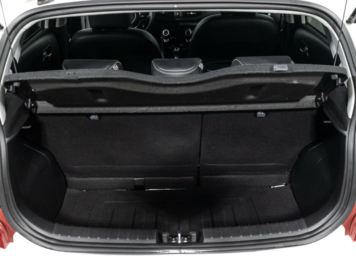 Kia Picanto с пробегом — 2023 год. Фото: #18