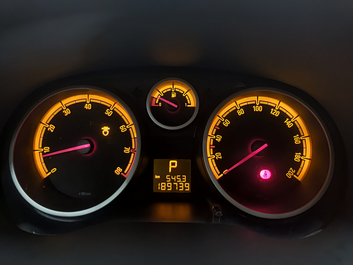 Opel Corsa с пробегом — 2012 год. Фото: #11