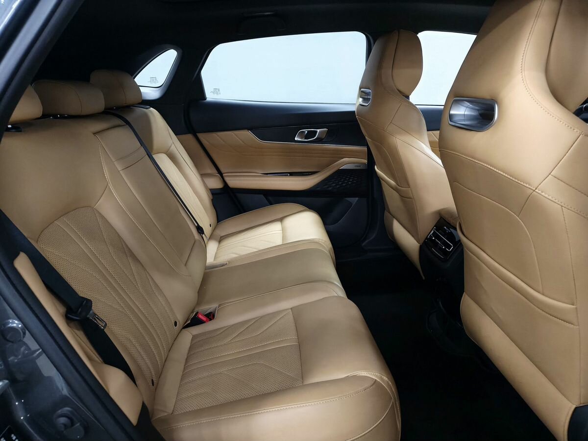 Changan UNI-K с пробегом — 2023 год. Фото: #10