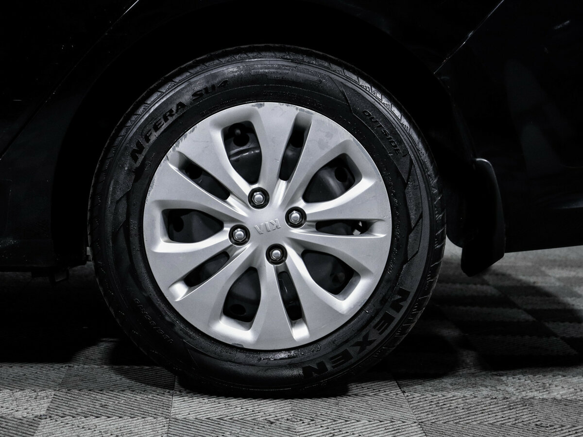 Kia Rio с пробегом — 2017 год. Фото: #12