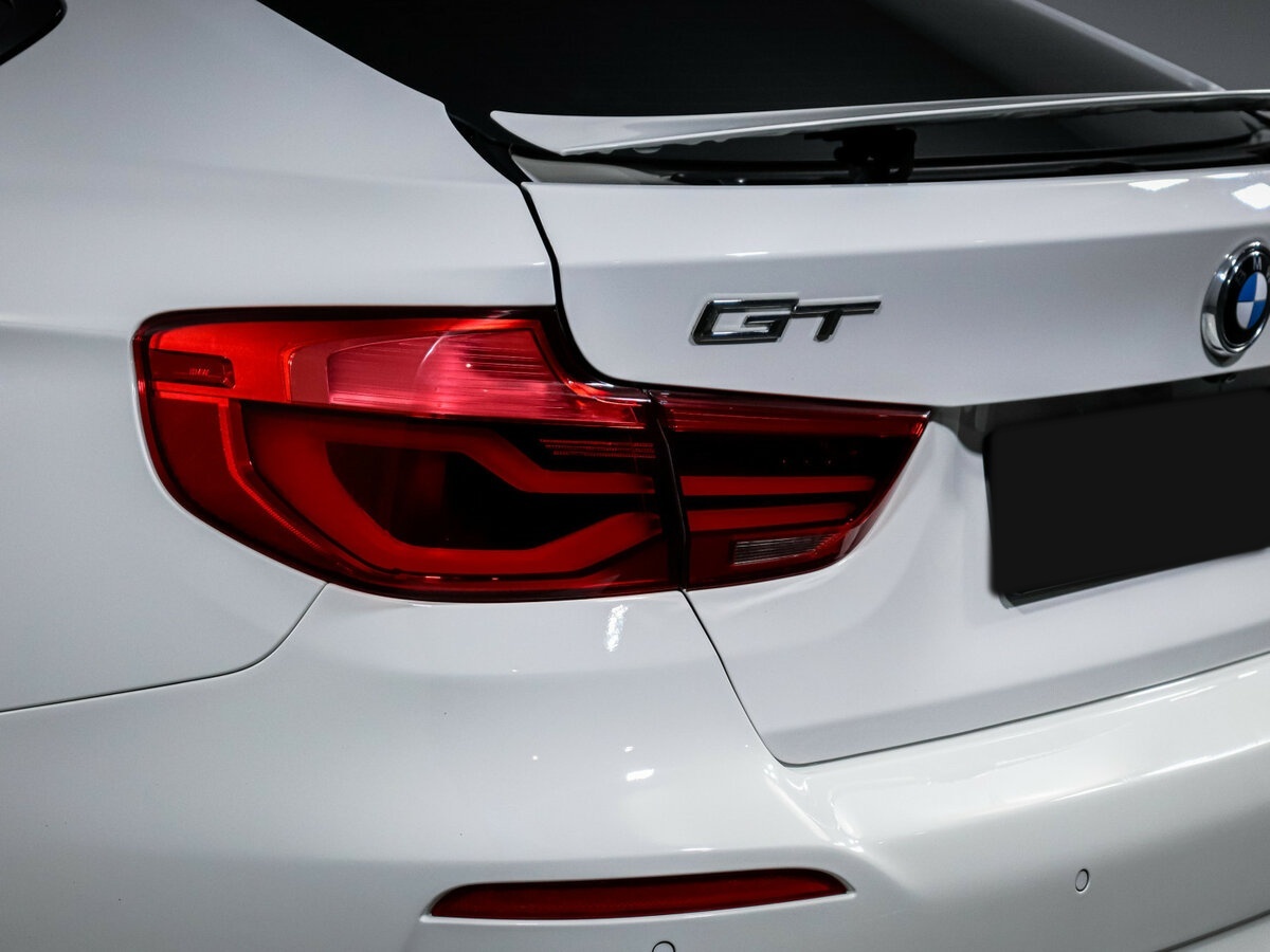 BMW 3 серии с пробегом — 2018 год. Фото: #16